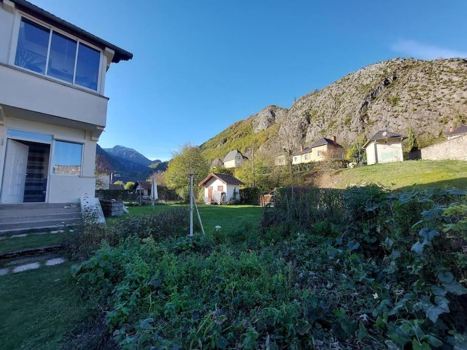 Beau Jardin Proche Randonnee Ski Calme Plain Pied Auzat Eksteriør bilde